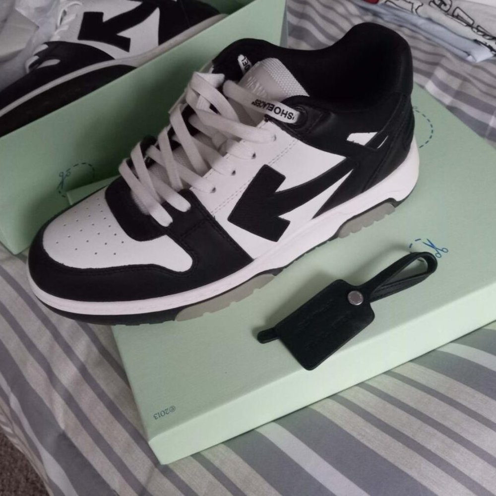 Off White Pandas